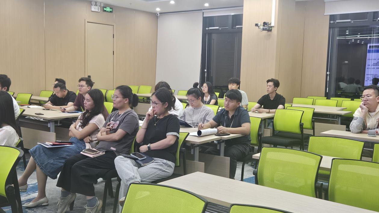 第二輪銷售鏈專項培訓(xùn)第三場舉行夯實產(chǎn)品與行業(yè)知識基礎(chǔ)